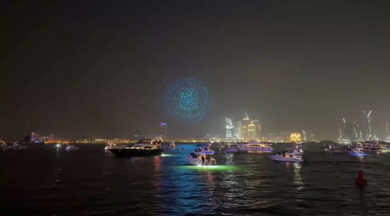 Әмірлік жаңа жылда 8500 дрон ұшырады