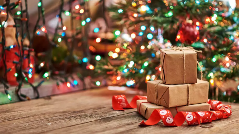 Жаңа жылға не сыйлаймыз? Барлық жасқа арналған трендтегі идеялар