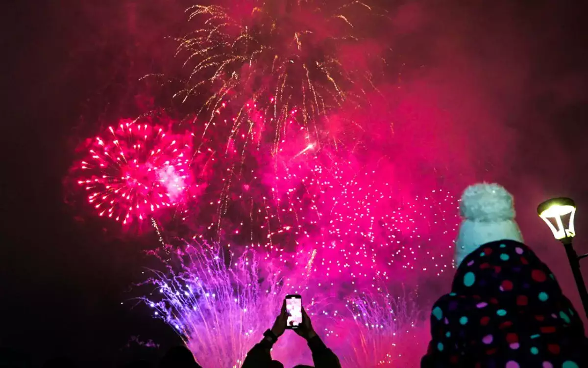 Где пройдут новогодние концерты в Астане и Алматы