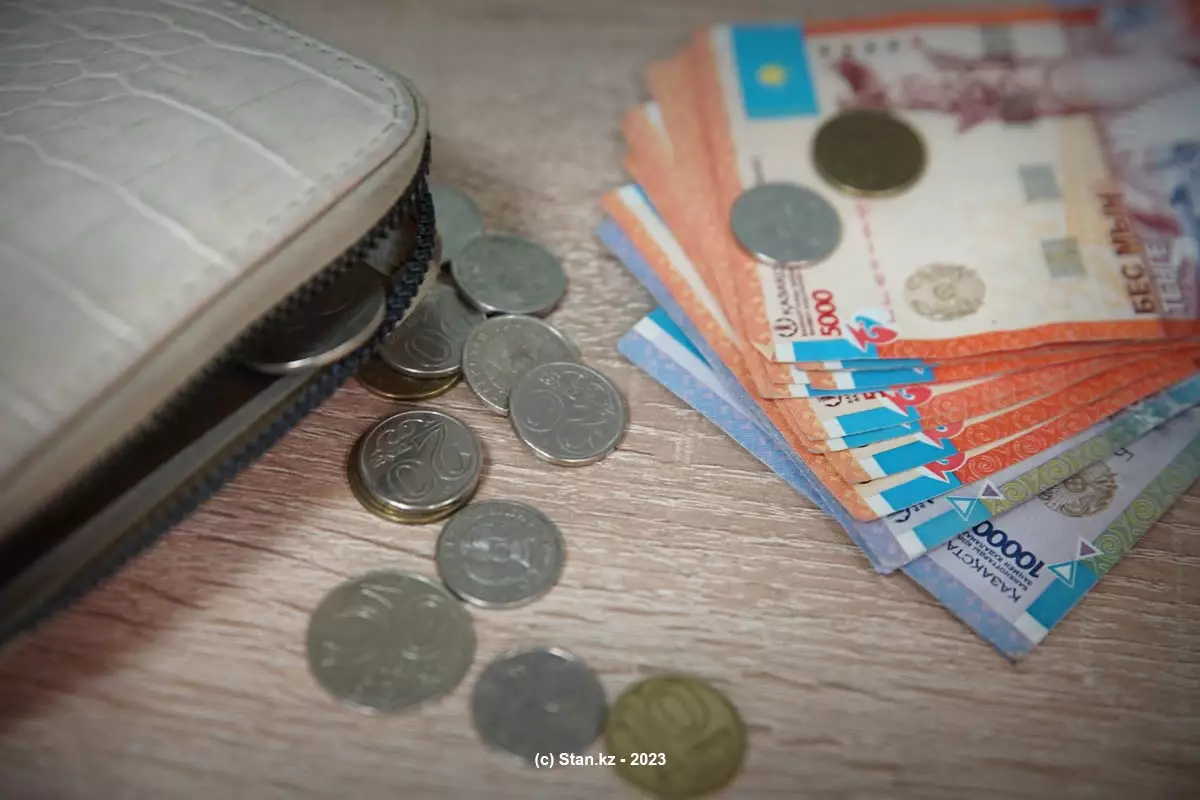 Қазақстанда әлеуметтік көмек алатындарды тексереді