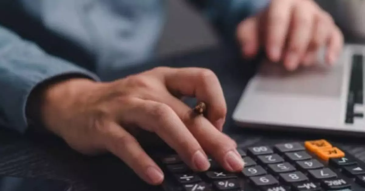  Зейнеткерлердің атына несие рәсімдеген банк менеджері ұсталды 