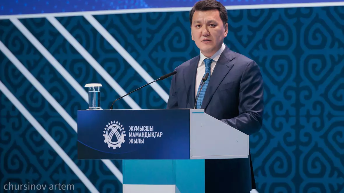 Ерлан Қарин 2025 жыл қандай реформалармен есте қалғанын айтты