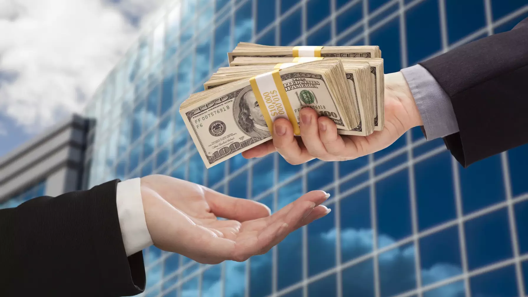 Енді микроқаржы берерде шәкіртақыға қарайды