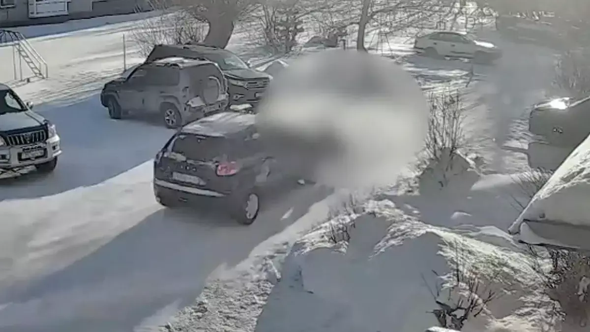 В Казахстане автомобиль сбил шестилетнего ребенка и скрылся с места происшествия.