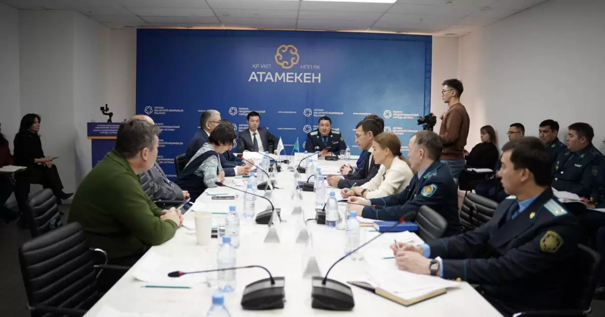   Бас прокуратура интернетте суық қару сататындарды қатаң жазаламақ   