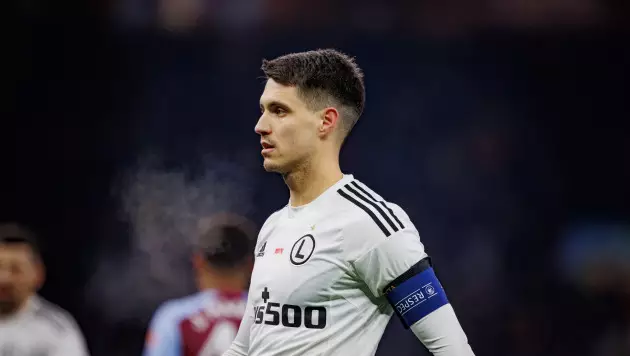 Экс-игрок АПЛ начал переговоры с казахстанским клубом