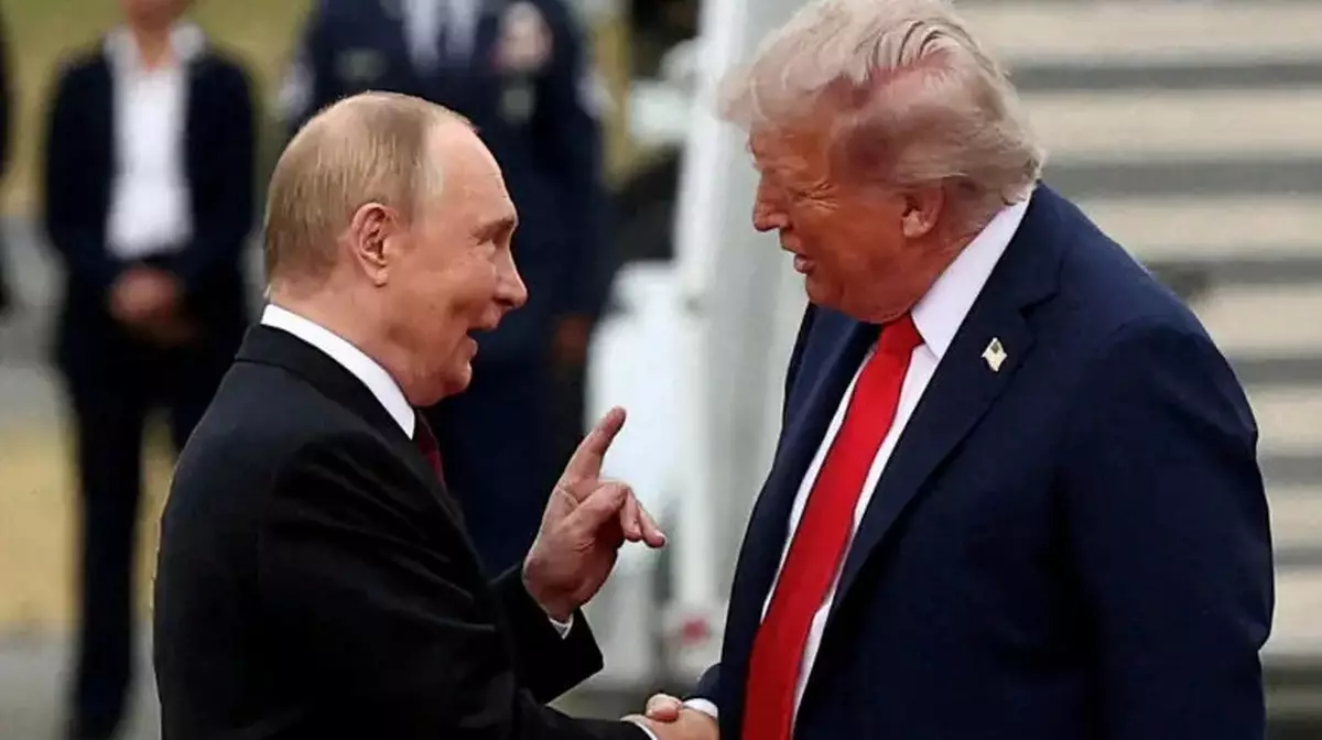 Путин рассказал Трампу о попытке атаки дронов на свою резиденцию на Валдае