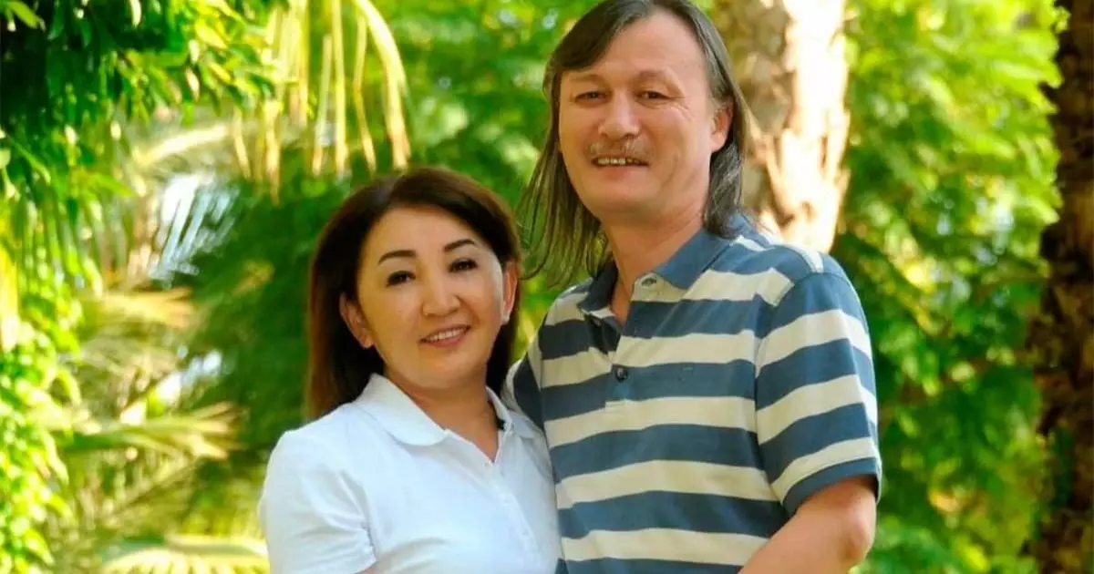  `Ұлықпанның атына кір келтіріп отыр`: Танымал әншінің әйелі шұғыл мәлімдеме жасады (ФОТО) 