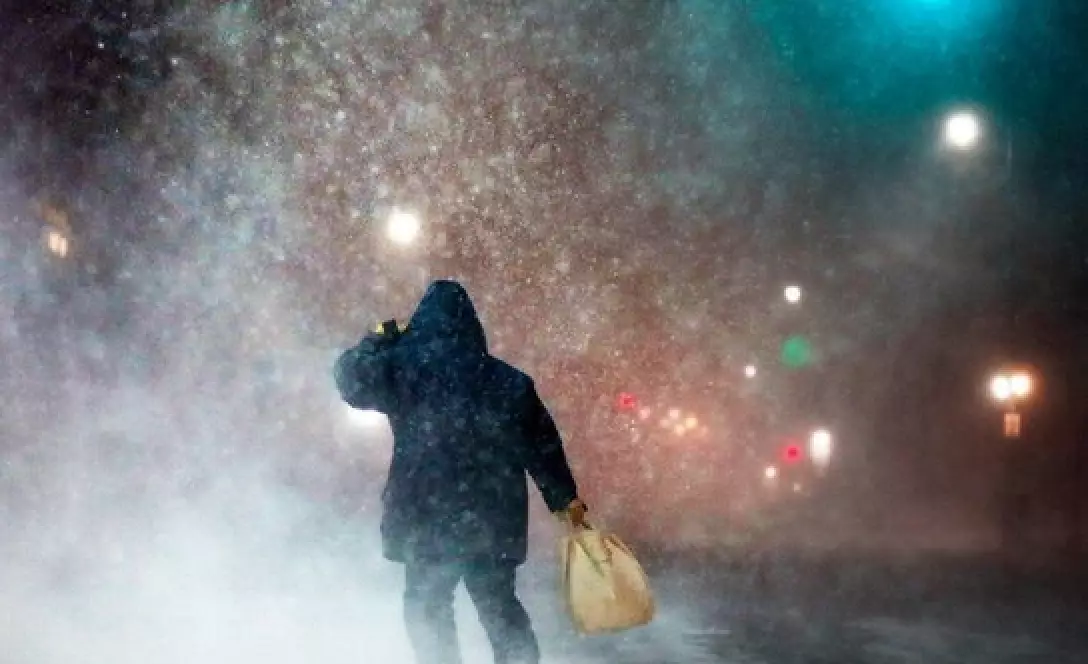 Штормовые предупреждения на вторник объявлены во всему Казахстану