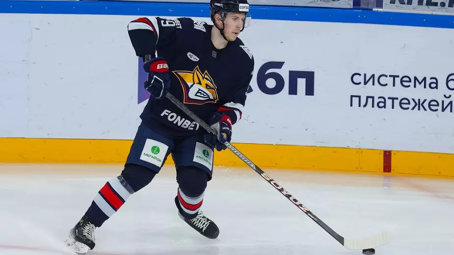 Казахстанец Орехов помог "Металлургу" одержать победу в матче КХЛ (ВИДЕО)