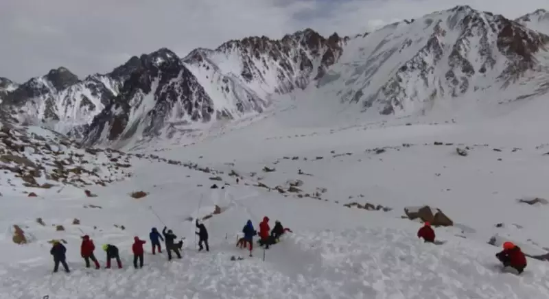 В Алматы похоронили подростка, погибшего в горах