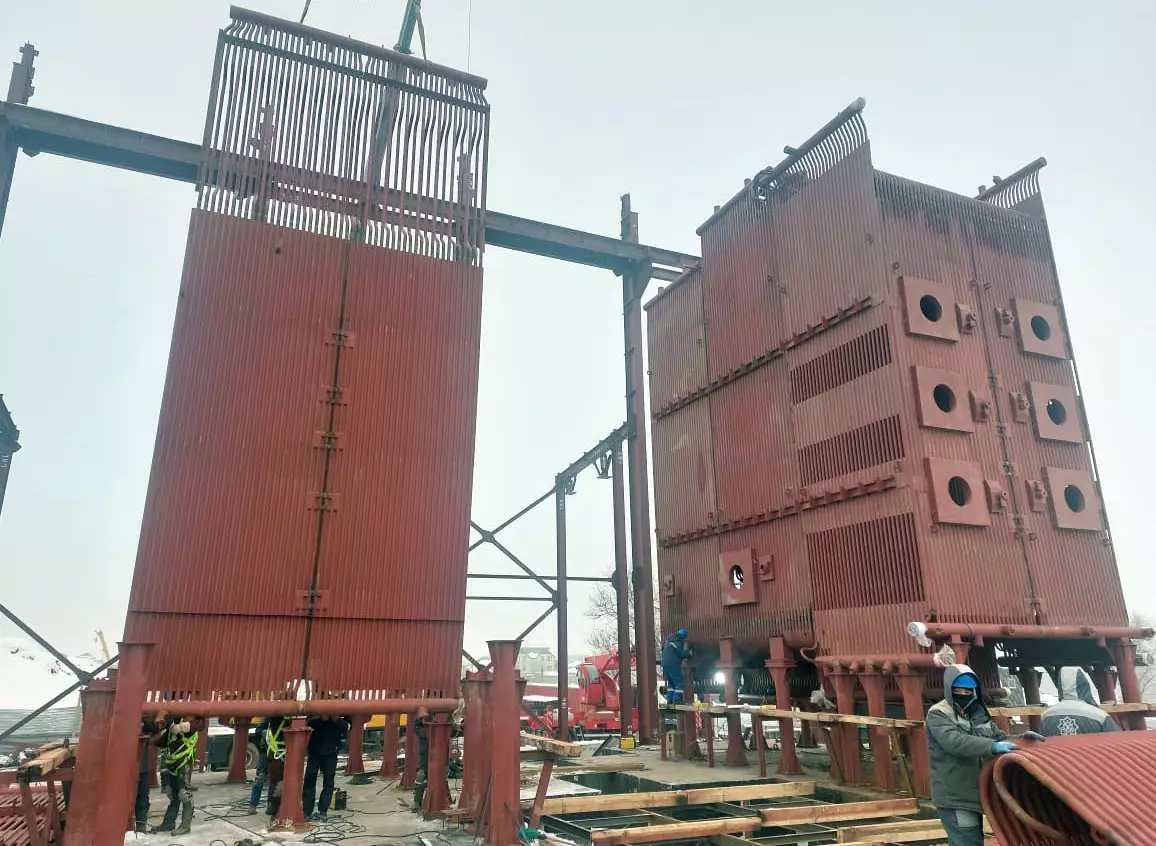 ЭнергоСтройДеталь-Бийский котельный завод монтирует в Казахстане второй энергоблок на ТЭЦ в Семее.