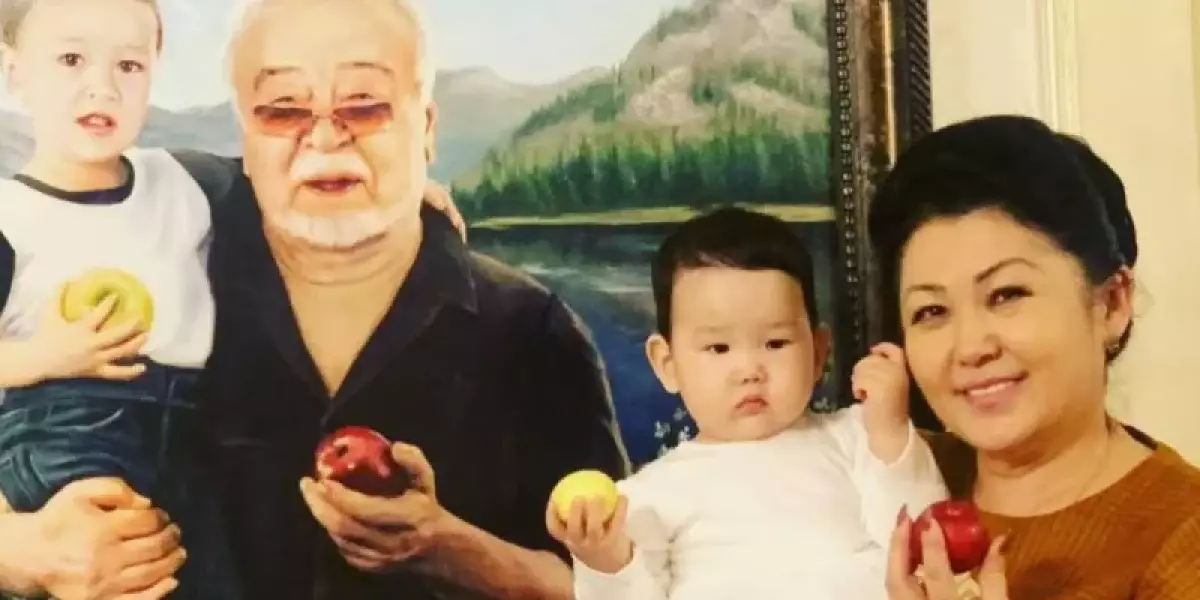 «Менсінбегендер де болды»: Асанәлі Әшімовтың әйелі ауыр тағдыр жолын ашық айтты (ВИДЕО)