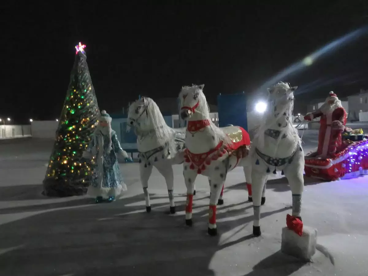 Креативно и празднично: осужденные создали новогоднюю композицию в ДУИС