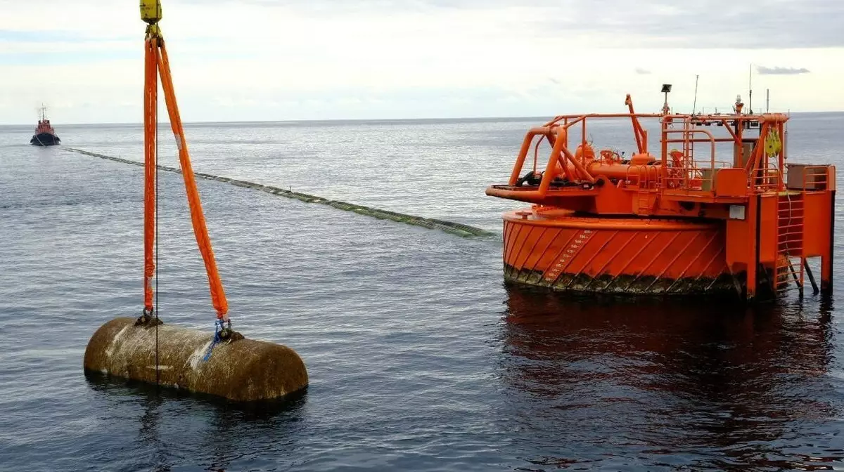 Переполненные резервуары КТК вынуждают крупнейших производителей сокращать добычу нефти