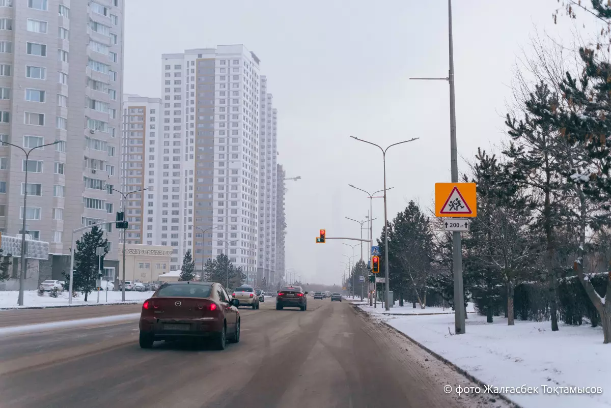 Жителей Астаны предупредили о гололёде