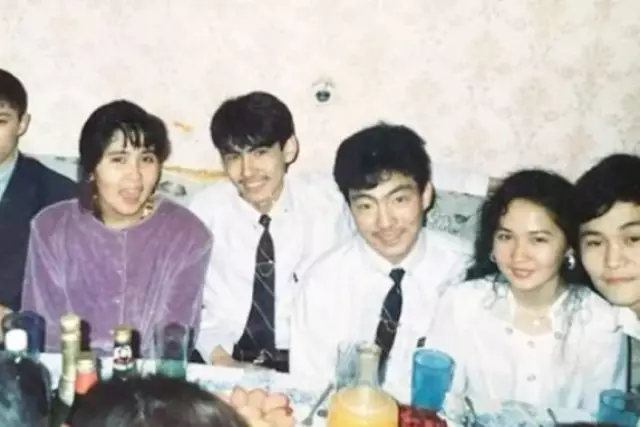 Мейрамбек Беспаев пен Тоқтар Серіковтің еш жерді жоқ суреті жарияланды