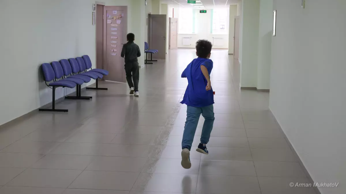 Айналасындағыларды балағаттаған оқушының ата-анасына айыппұл салынды