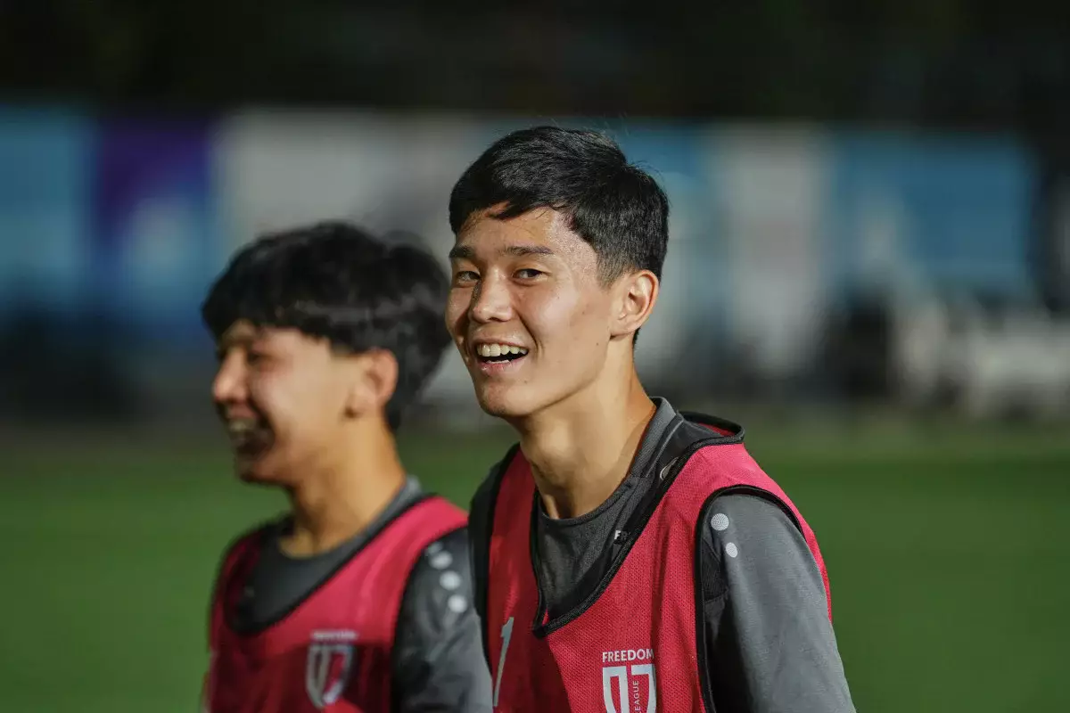 Испания әлде Франция? Қазақстан құрамасының футболшысы топ-лигаға баруы ықтимал