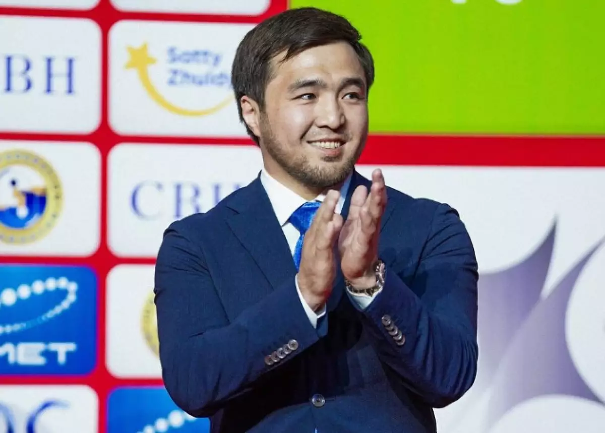 Елдос Сметов готовится к камбэку в 2026 году