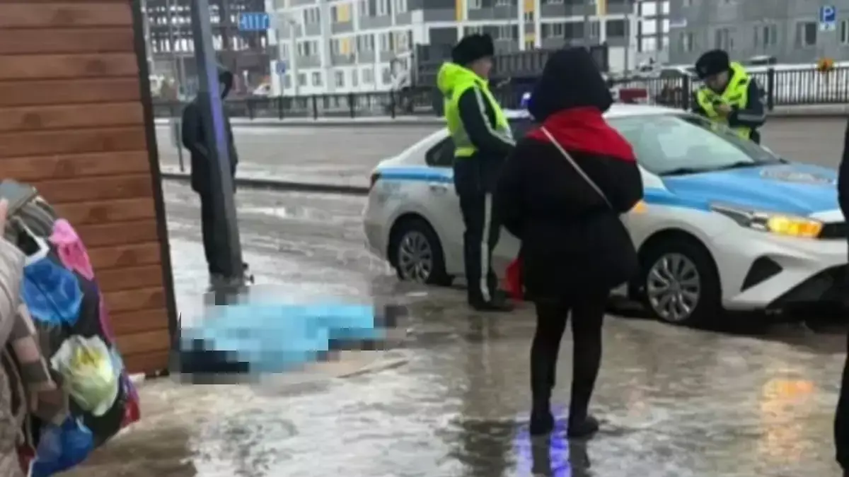 "Тайып құлап, басын жарған": Астанада қолайсыз ауа-райы салдарынан 1 адам көз жұмды 