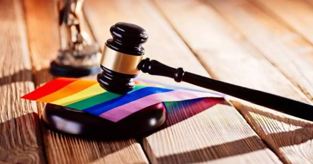  Қазақстанда педофилияны және ЛГБТ насихаттауға тыйым салатын заңға қол қойылды 