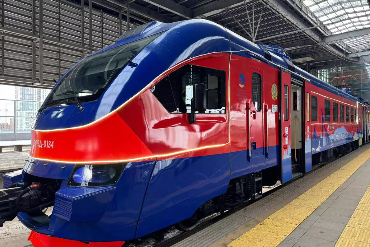 В Казахстане организовали дополнительные поезда из-за закрытия автодорог