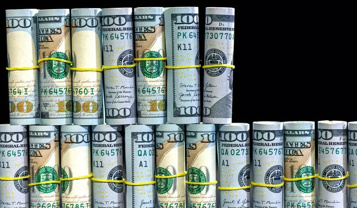 Курс доллара на биржевых торгах в Казахстане опустился ниже 503 тенге