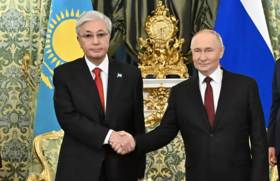 Токаев провел телефонный разговор с Путиным