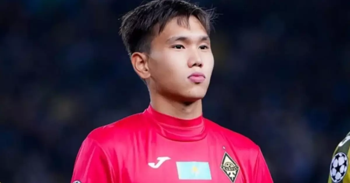  `Қайраттың` жұлдызды қақпашысы жаңа клубтан шақырту алды 