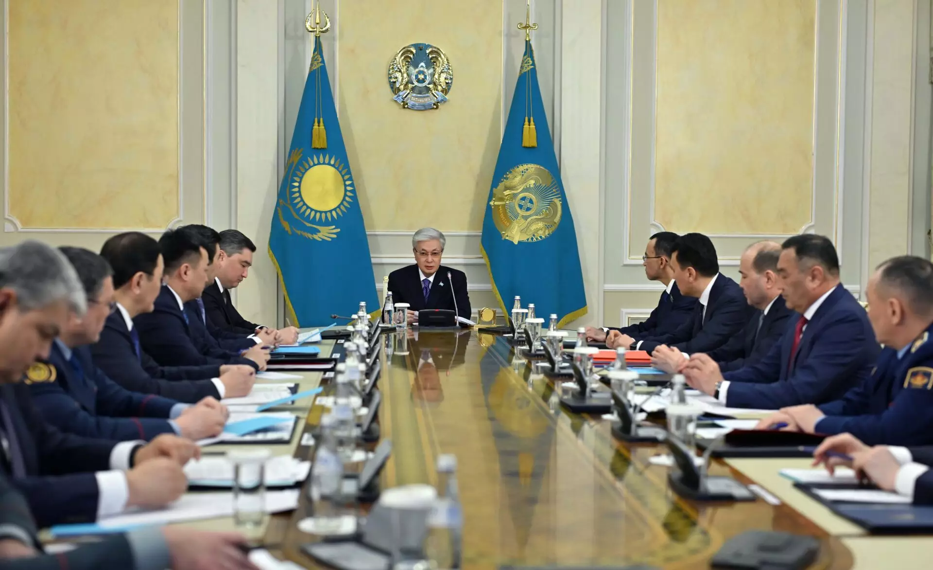 Глава государства провел заседание Совета Безопасности