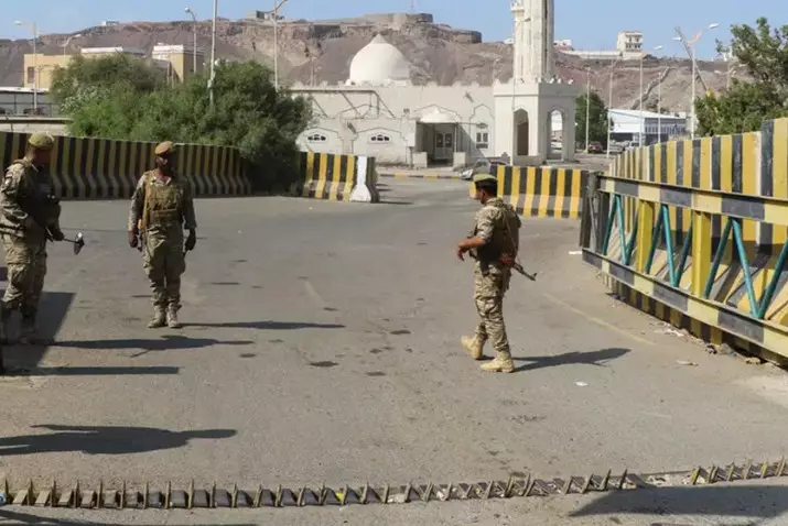 Саудовская Аравия нанесла удары по порту на юге Йемена