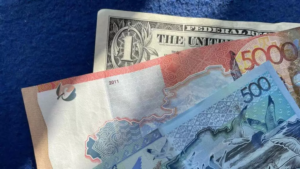 KASE саудасында доллар тағы құнсызданды — қазір қанша тұрады?