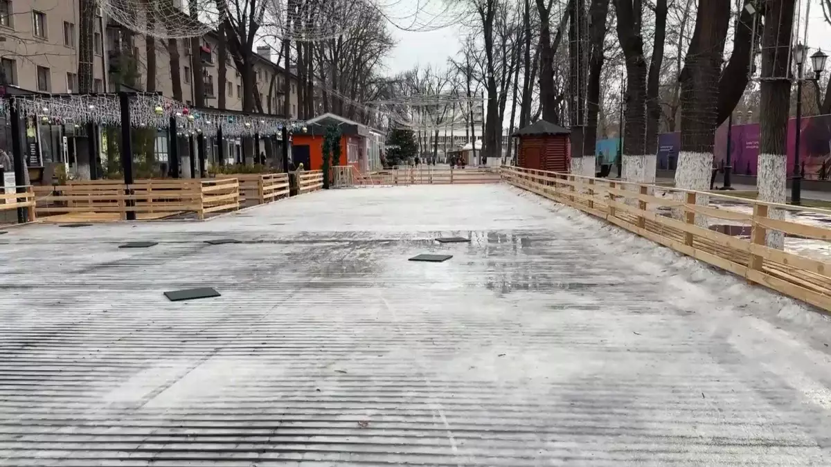 Шымкентте ашық аспан астындағы мұз айдындары еріп кетті