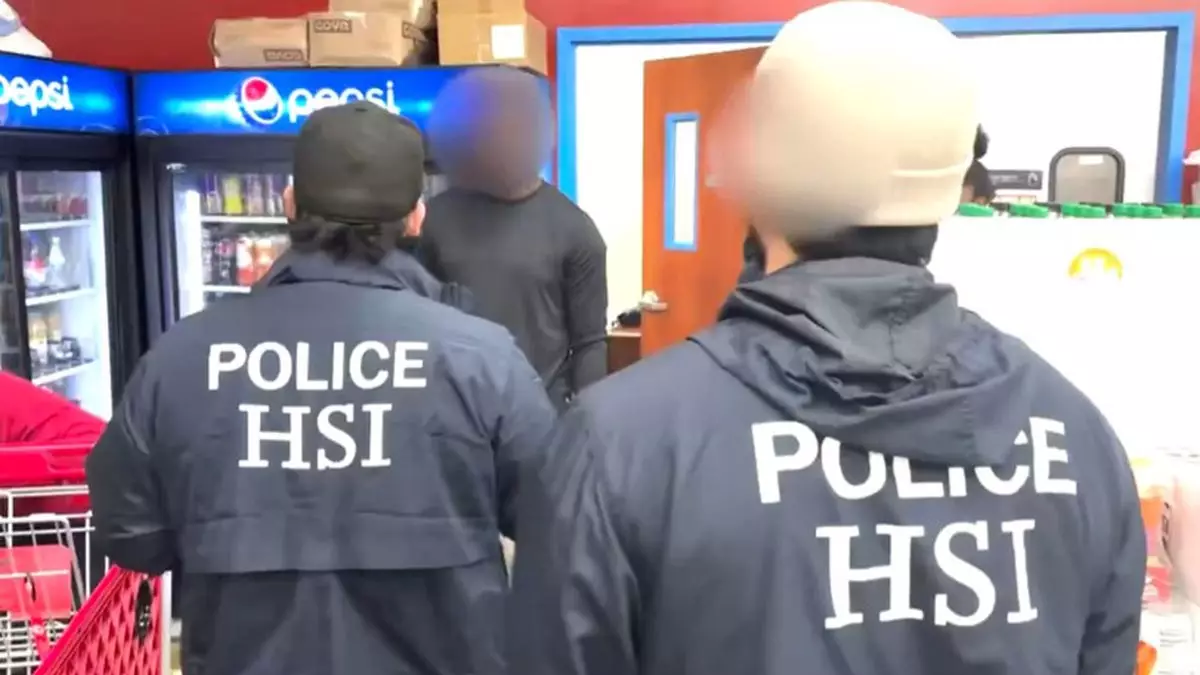 Федералы начали «масштабную операцию» в Миннесоте на фоне скандала с мошенничеством.