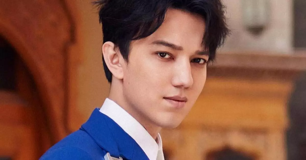   «Үйленетінімді оған айттым»: Димаш Құдайберген командасындағы жігітке тосынсый жасаған   