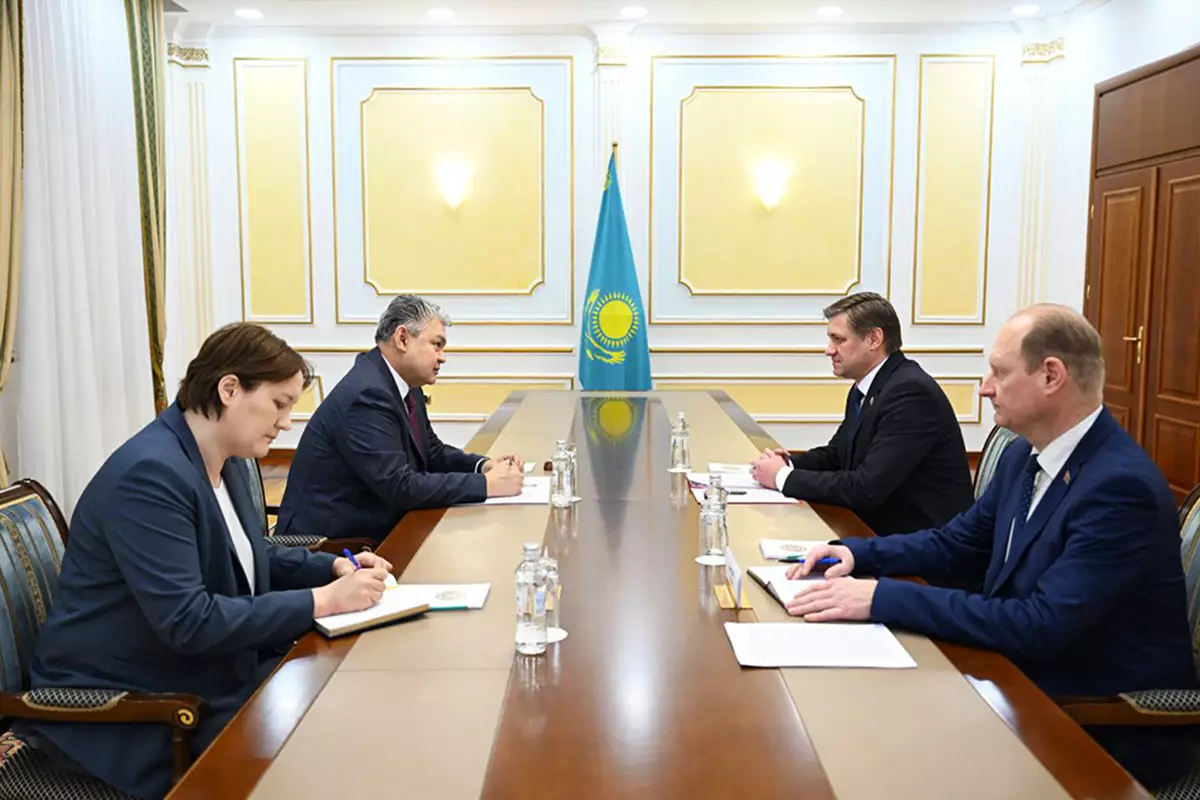 Посол Беларуси обсудил с главой МИД Казахстана итоги года и перспективы сотрудничества