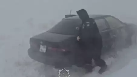 Жетісу облысында қар құрсауында қалған 4 адам құтқарылды