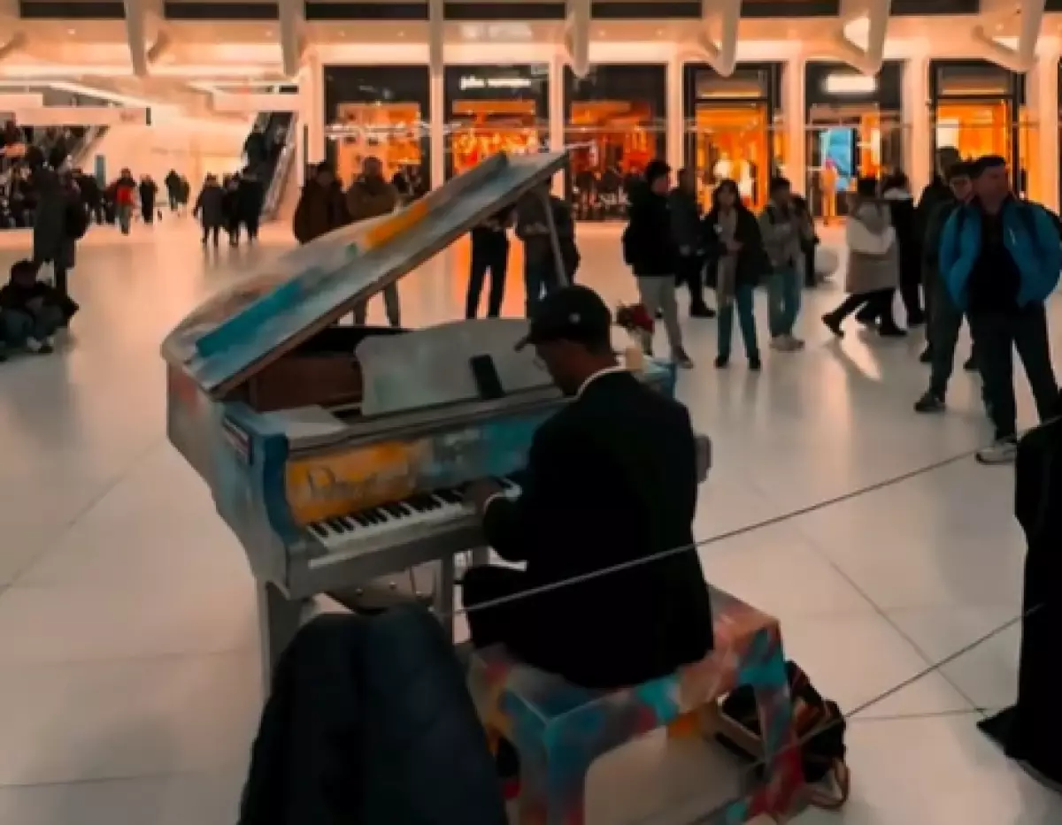 “Көзімнің қарасы” прозвучало в центре Нью-Йорка (ВИДЕО)