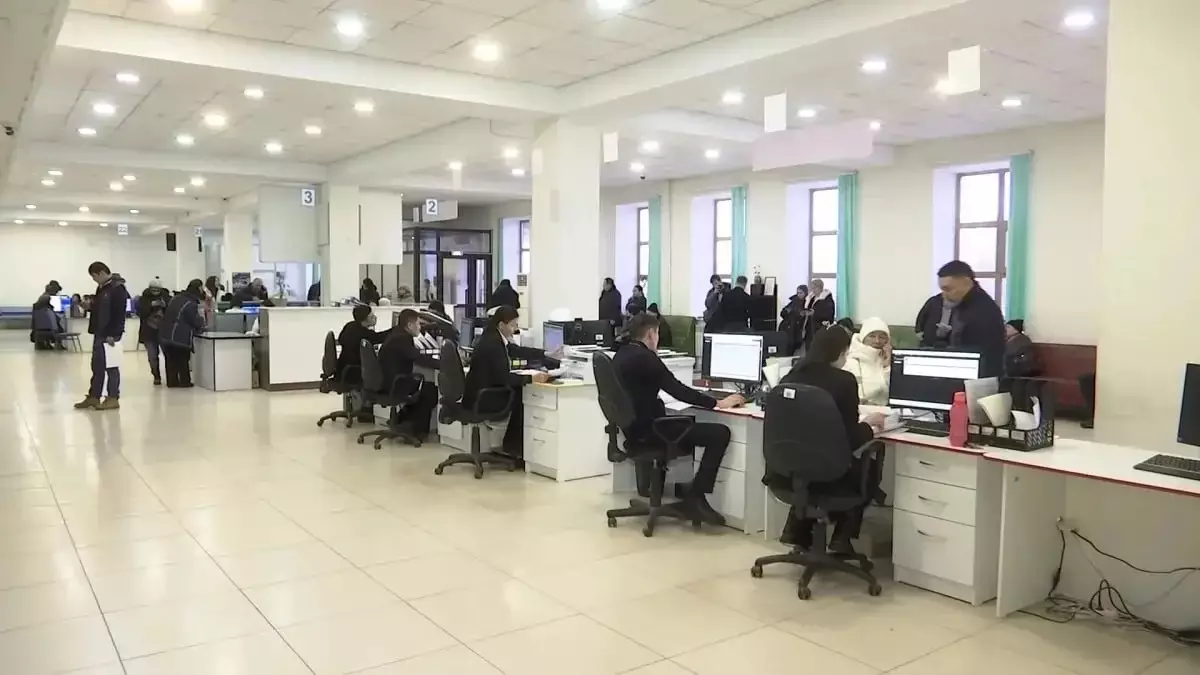 Новогодние праздники: как изменится режим работы ЦОНов и спецЦОНов в Казахстане