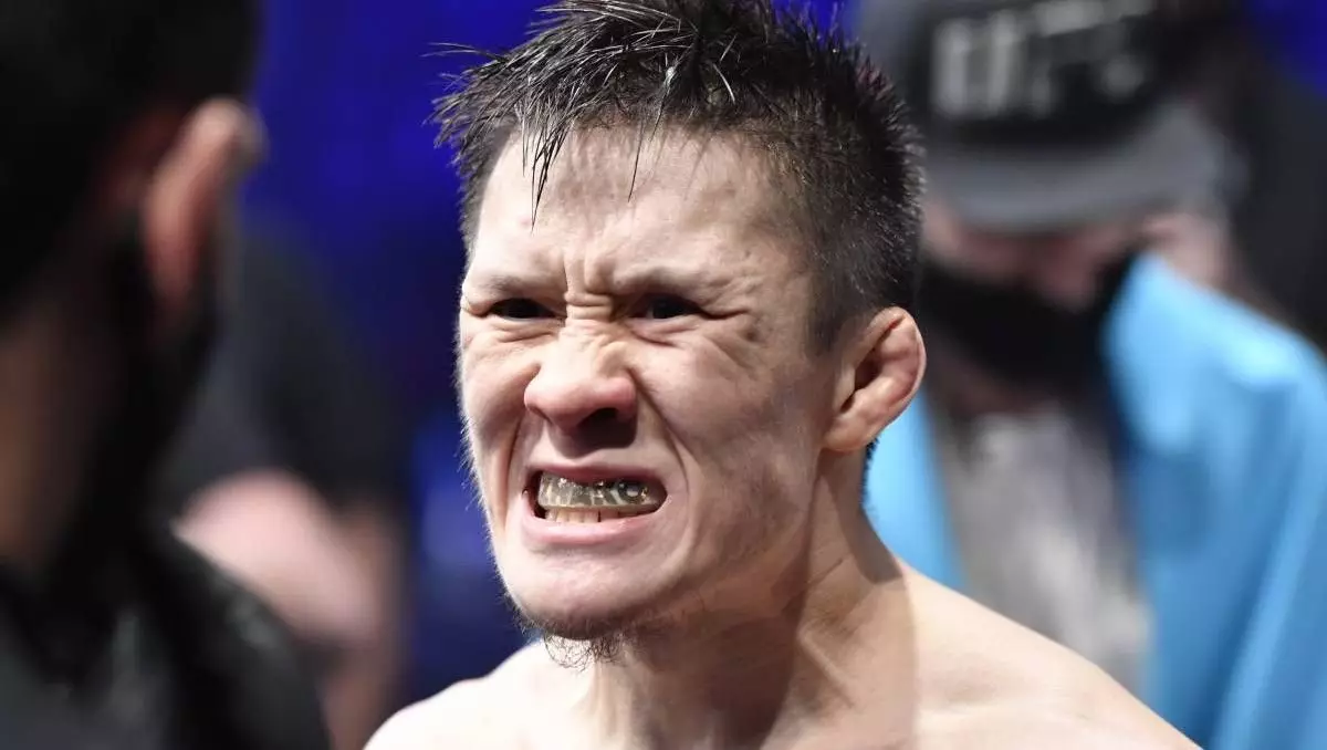 «Кто она такая?»: Жумагулов резко ответил на критику о многоженстве