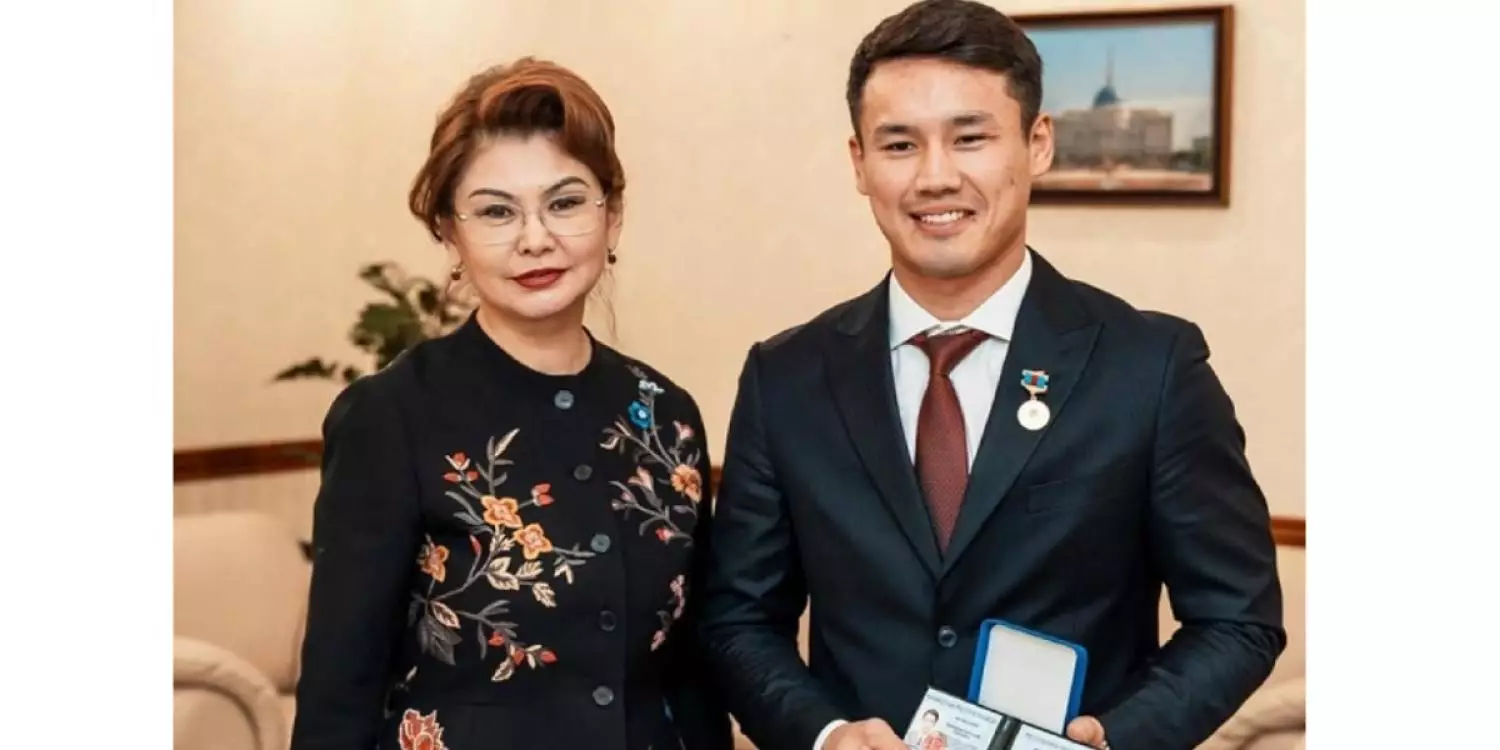 "Өзі сұрап алған": Еркебұлан Тоқтардың мемлекеттік атақты не үшін алғаны белгілі болды