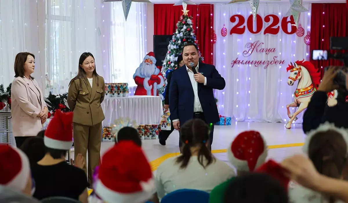 «Арман ағашы»: партия «AMANAT» провела новогоднюю акцию для детей