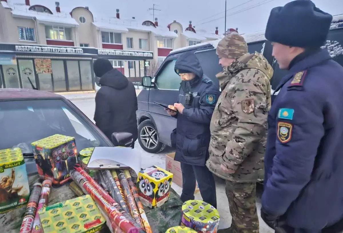 СҚО-да полицейлер 6 мыңға жуық қауіпті пиротехниканы тәркіледі