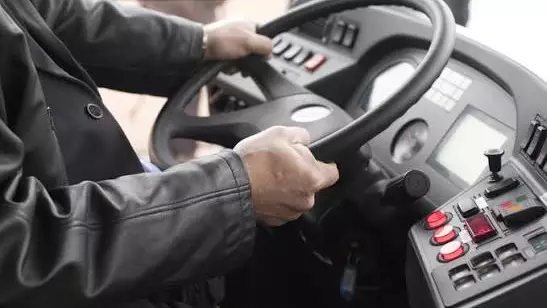 Қайғылы жағдай: Қалааралық автобус жүргізушісі көлік тізгінінде қайтыс болды (ВИДЕО)