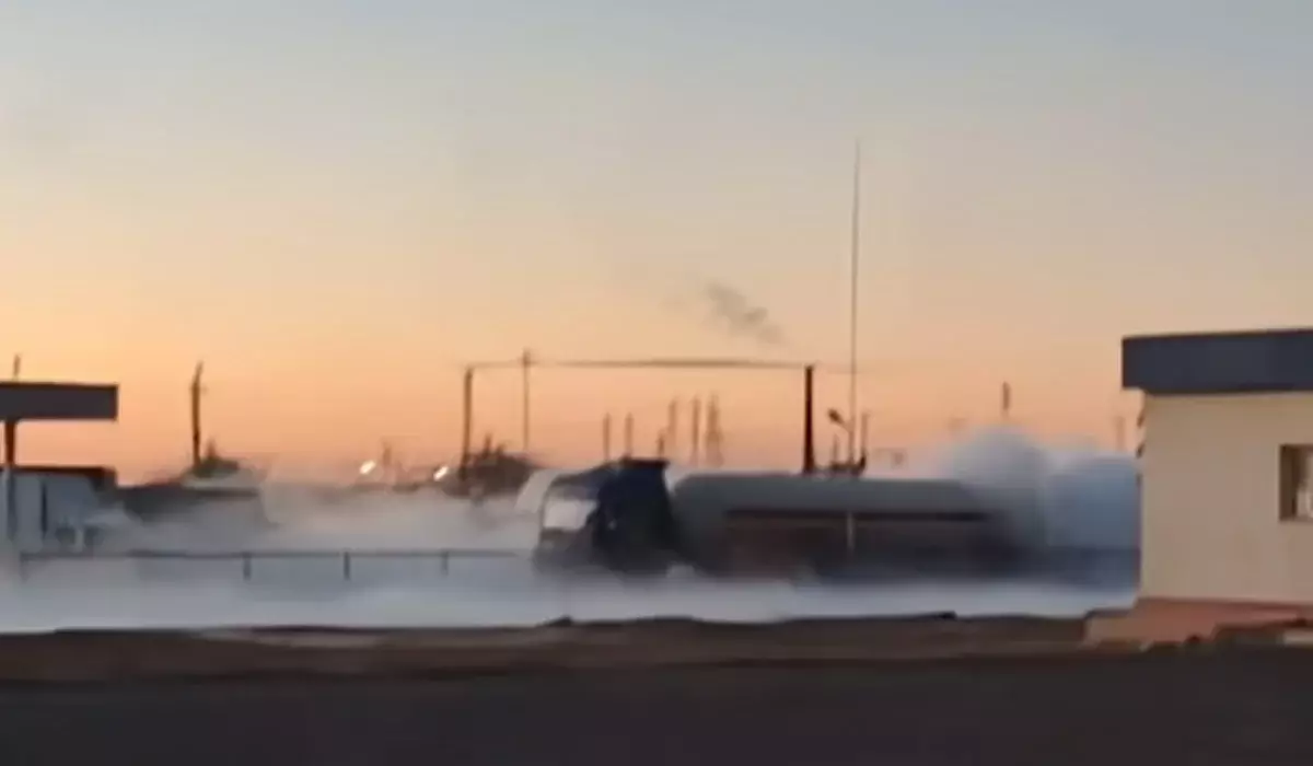 Утечка сжиженного газа произошла на АГЗС в Жанаозене (ВИДЕО)