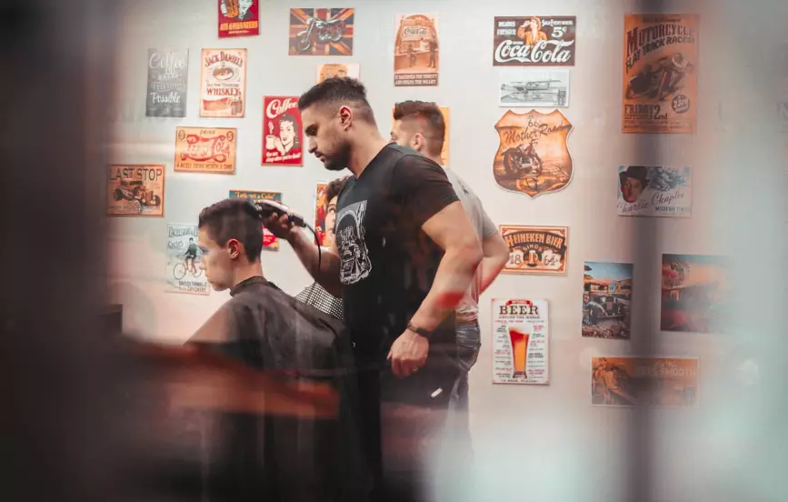 Полиция проводит проверку после конфликта в барбершопе Кокшетау