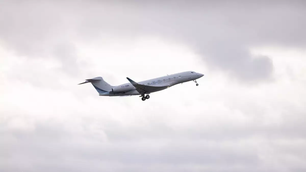 Астана-Новосибирск ұшағында бортсеріктерге шабуыл жасаған әйел 4 жылға сотталды