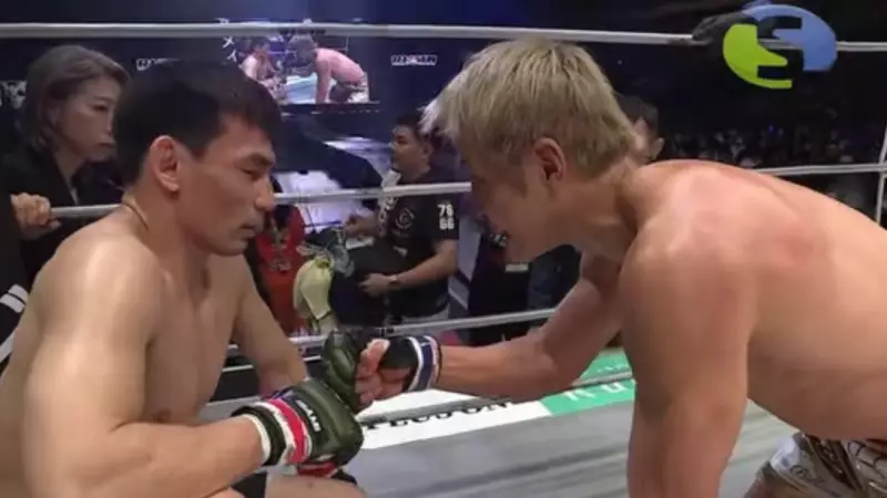 Қазақстандық ММА жұлдызының жекпе-жегі күтпеген нәтижемен аяқталды