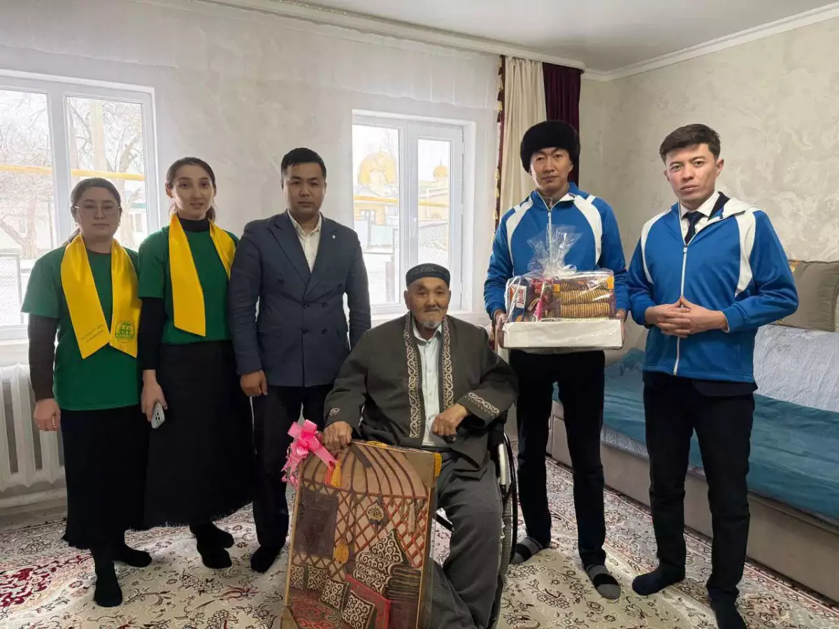 Волонтеры в Казахстане организовали масштабную социальную акцию